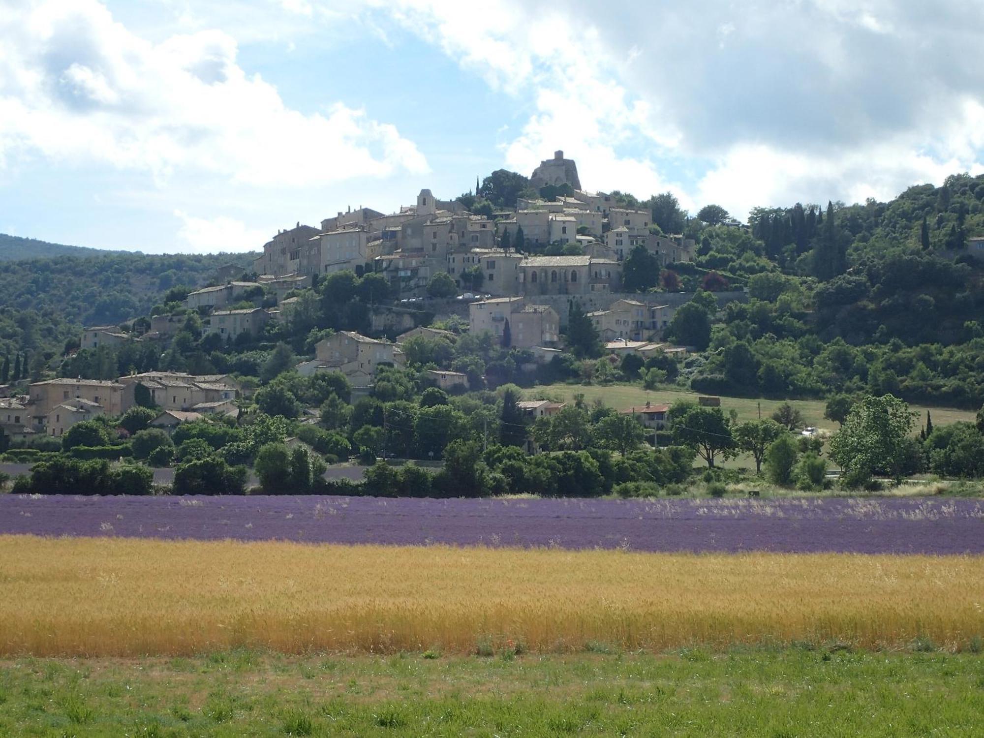 Gite De L'Aspa Saint-Christol  外观 照片